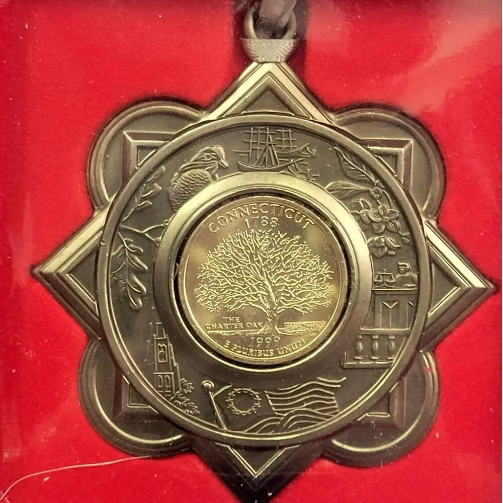 Vintage Hallmark American Spirit‎ Collection Ornament Connecticut